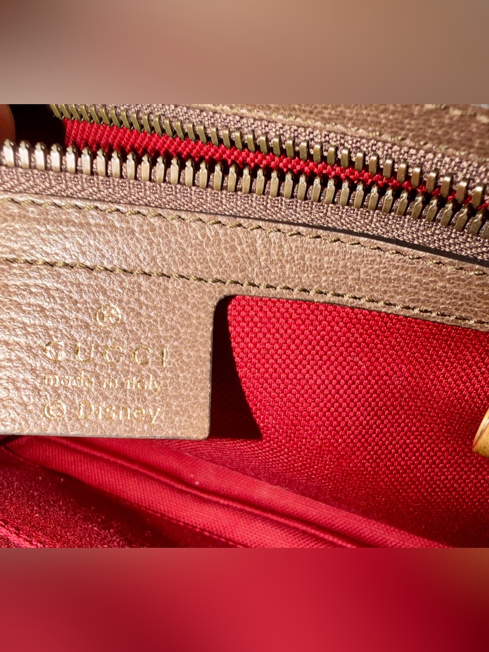 Gucci X Disney Donald Duck Belt Bag - Picture 9 of 15